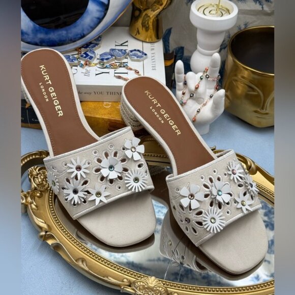 🆕 KURT GEIGER LONDON 🧿 NWOB Flower Power Low Sandal, Bone - Sz 40 US 9 - Picture 9 of 16